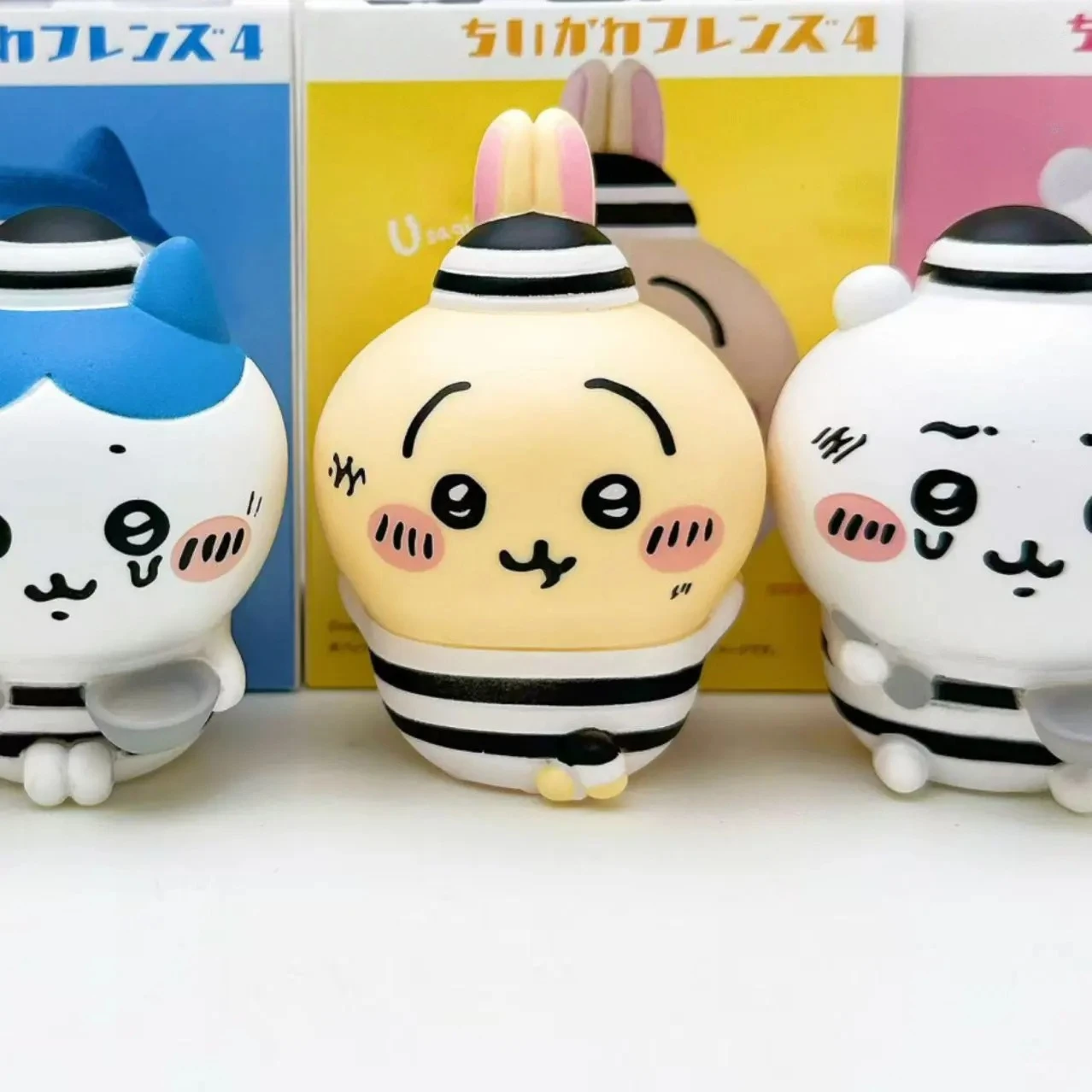 CKW JIYI Friends Series 4 Blin - Figure Display Box 评论和价格